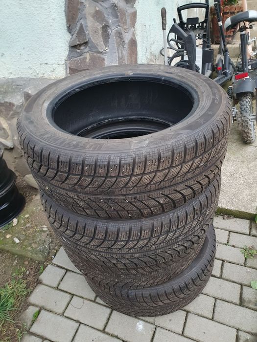 Anvelope 215/55 R17