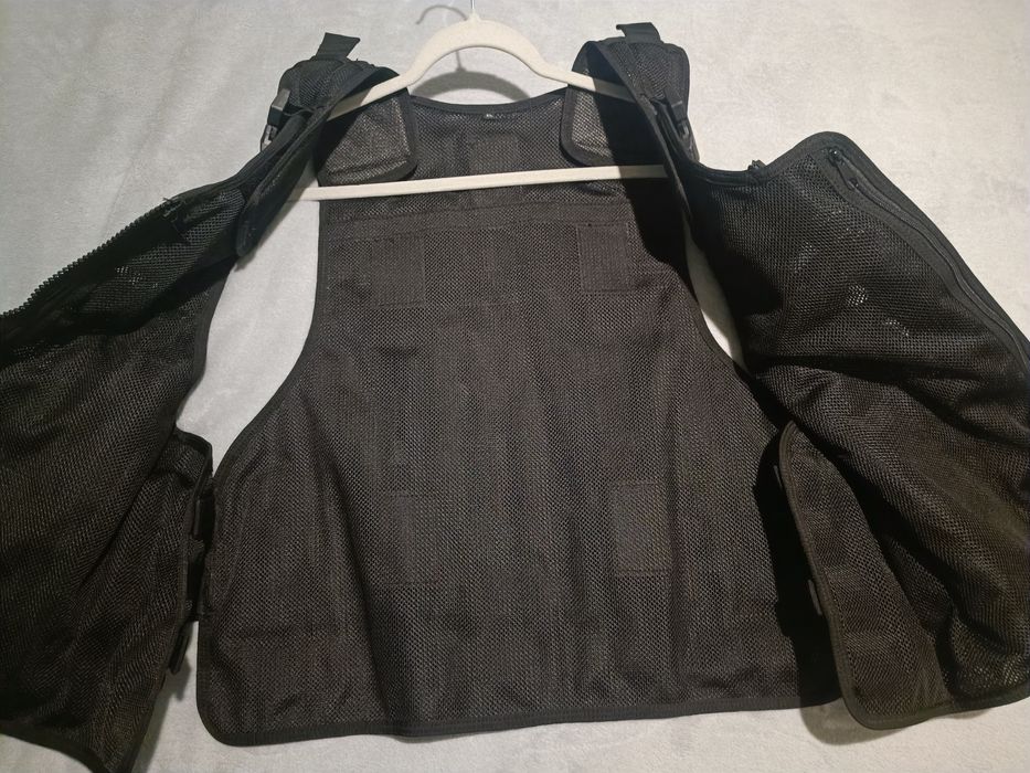 Тактическа жилетка