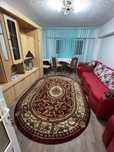 Vand apartament 3 camere decomandat la vila din 1993