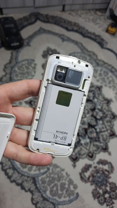 Nokia N97 sotladi uz imeya itmagan