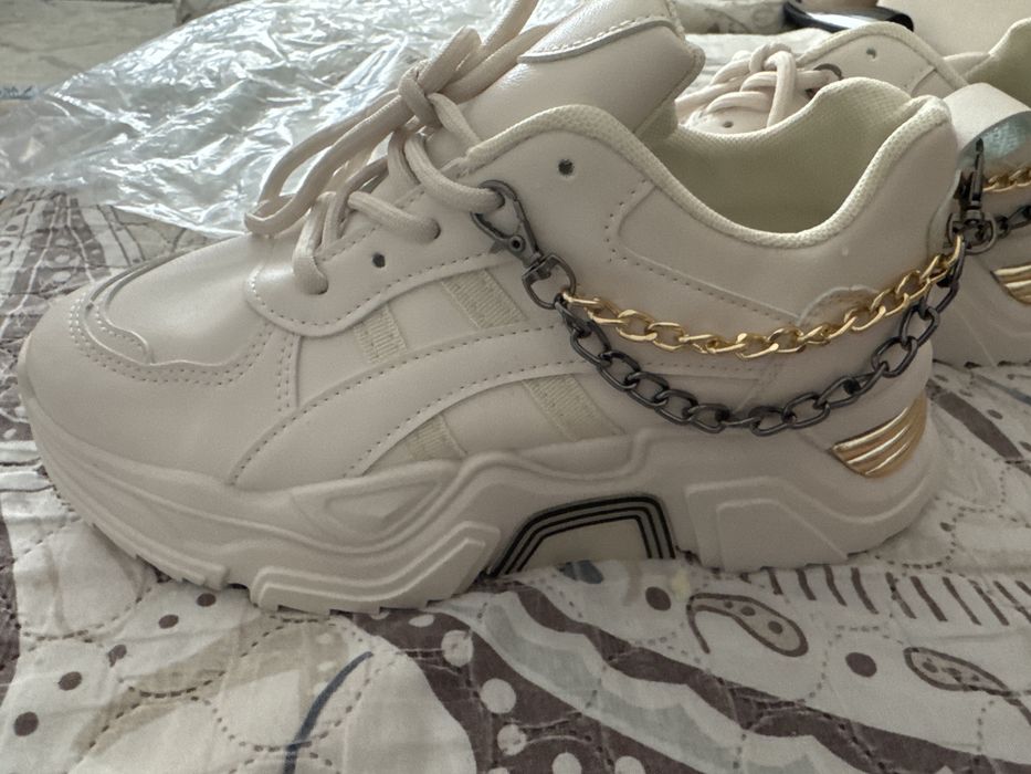 Кроссовки р 37-38