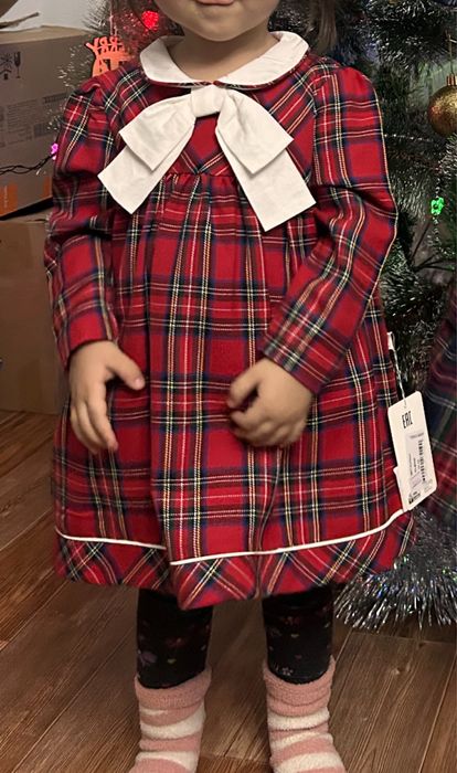 Продам платье новогоднее для девочки 24-36 мес