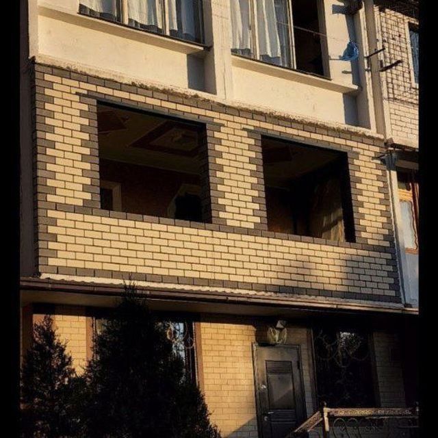 Balkonga gʻisht termamiz , Kladka balkon.Керпичная  кладка