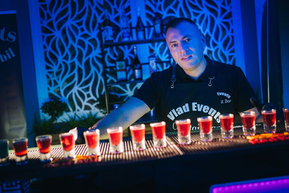 Tort shoturi ,bar mobil Vlad Events Cocktail Bar Mobil