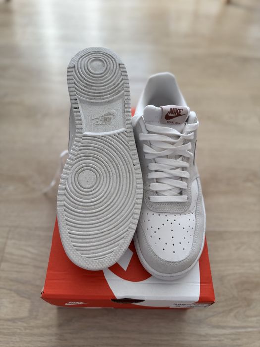 Adidasi Nike Court Vision