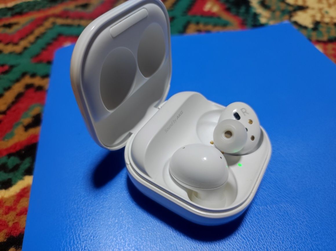 Galaxy buds 2 (C1DC)