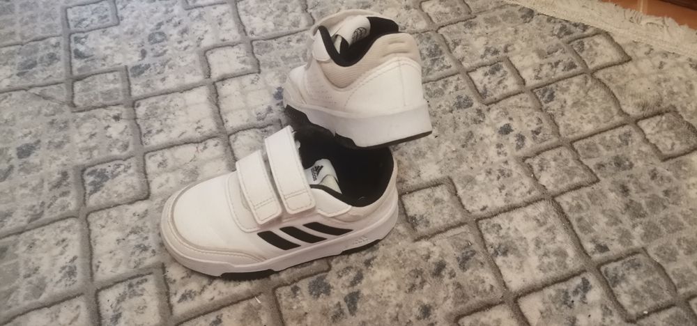 Детски маратонки адидас