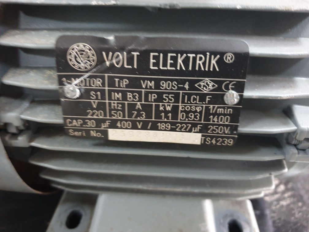 Motor electric monofazic  220v. 1,1 kw.