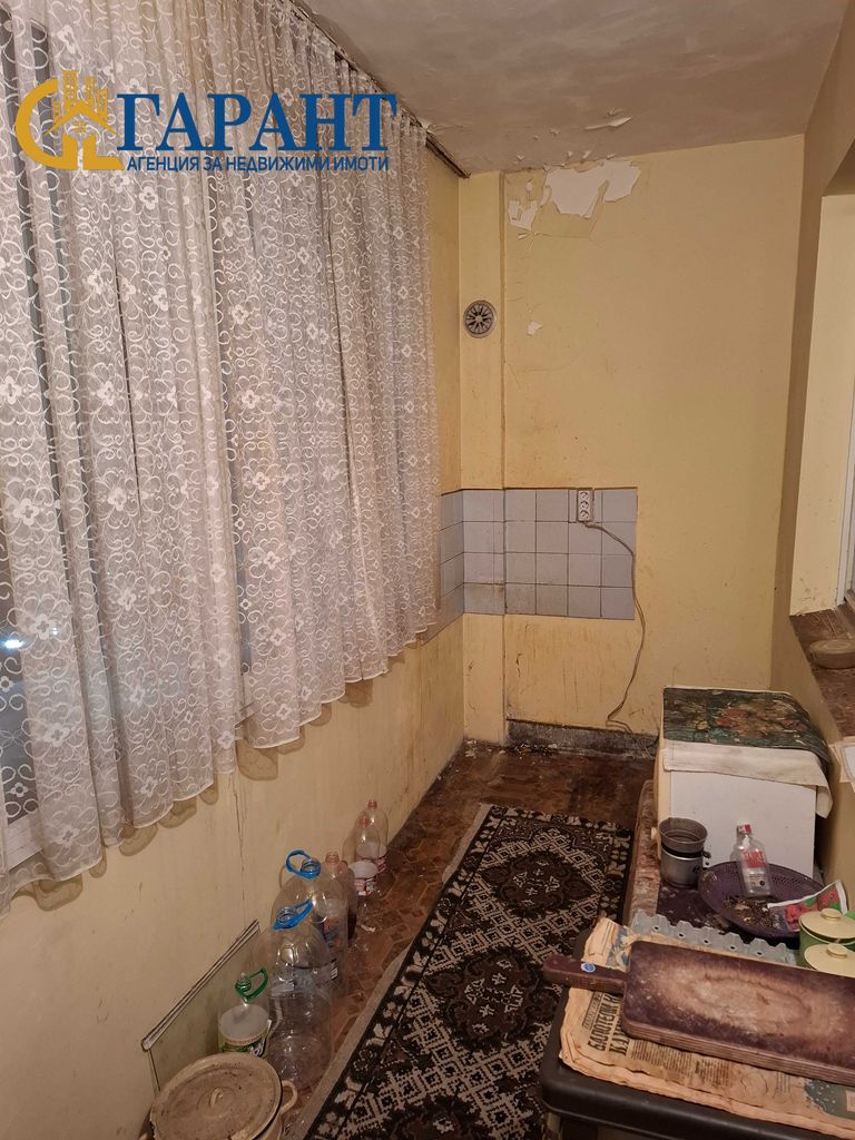 Продава се Двустаен апартамент в Радомир - 67 кв.м за 952 €/кв.м - Снимка #6