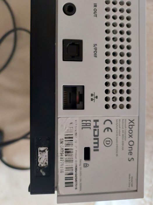 Xbox s alb de vinzare