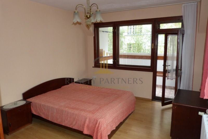 Легло 190х160 без матрак с нощни шкафчета