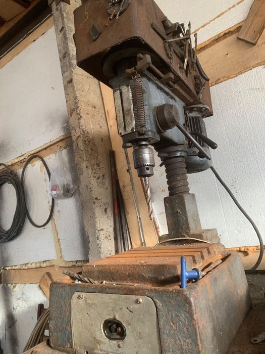 Сверлильный станок СССР рабочий надежный