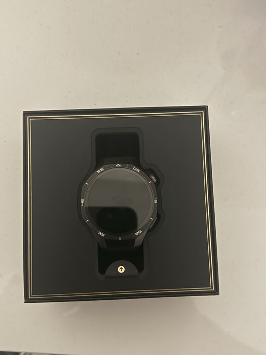 Huawei Gt 5 pro smart watch