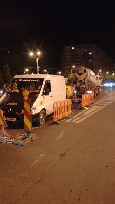 ÎNCHIRIERI Pompe Beton De Capacitate Mare 50 mc/ora și Mică 20mc/ora