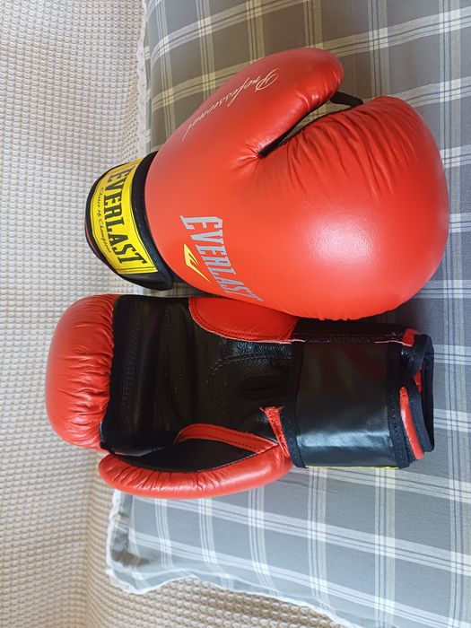 Перчатки Бокс, ММА, Кикбоксинг, и тд