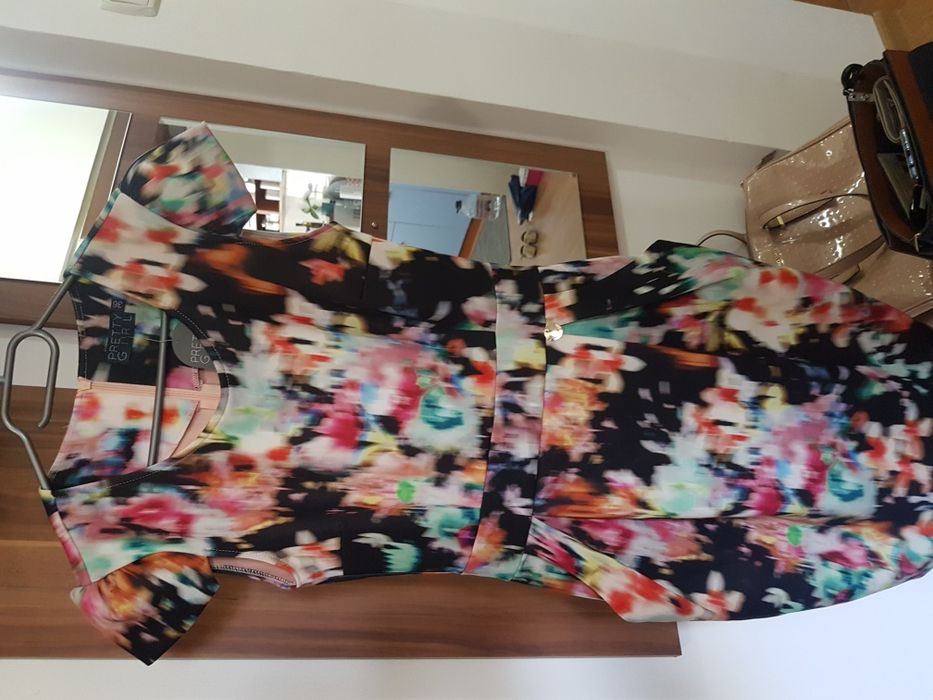 Rochie nouă măr. 36