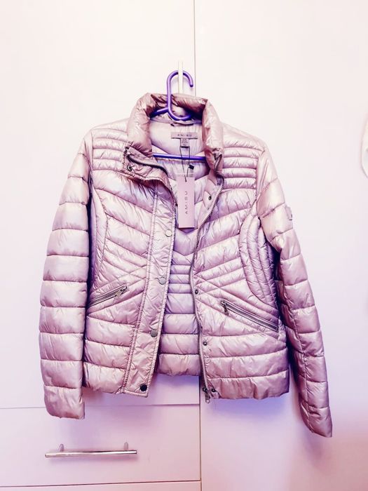 Продам женский куртки 42-44 размер