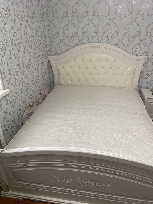 Шкаф, кровать сатылады жағдайы өте жақсы