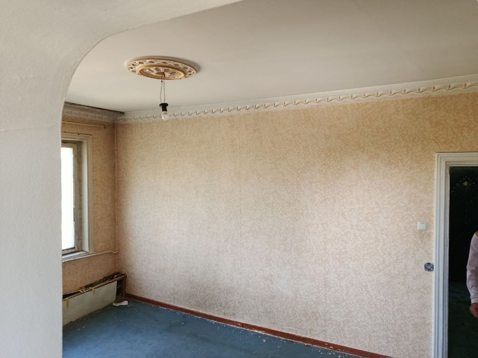 Сотилади 1/4/4 Коракамиш 2/1