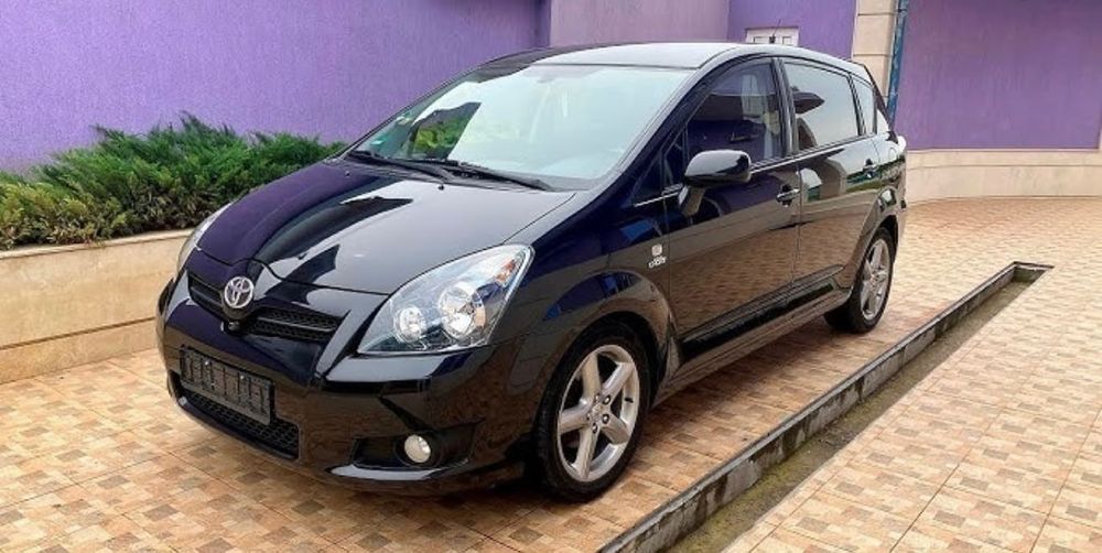 Toyota Corolla verso 2.2cad-d на части