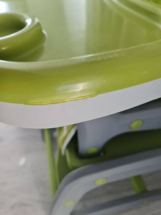 Scaun de masa pentru bebeluși