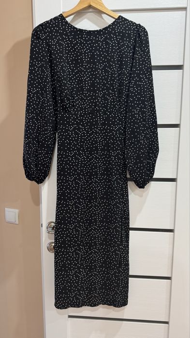 Продам Платья, кардиганы