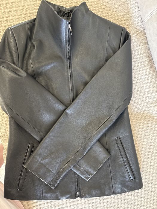 Продам кожанную куртку б/у 18000 т