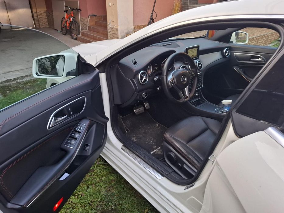 Mercedes CLA 220 AMG