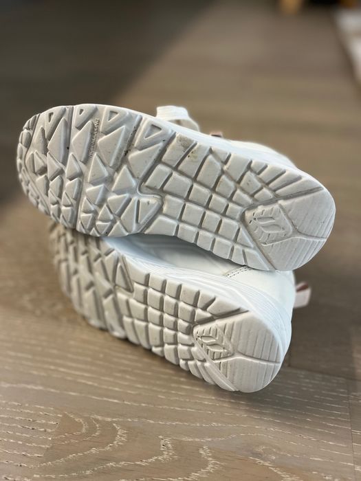 Skechers- sneakers alb UNO LITE, fete, măsura 31