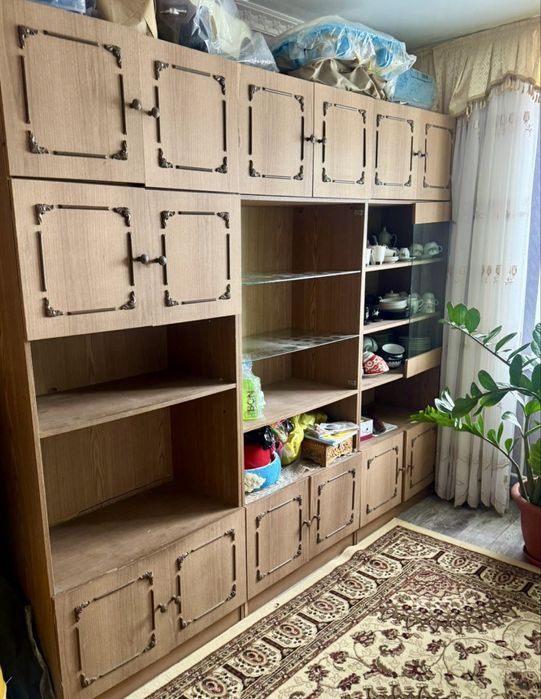 Продам Шкаф-стенку