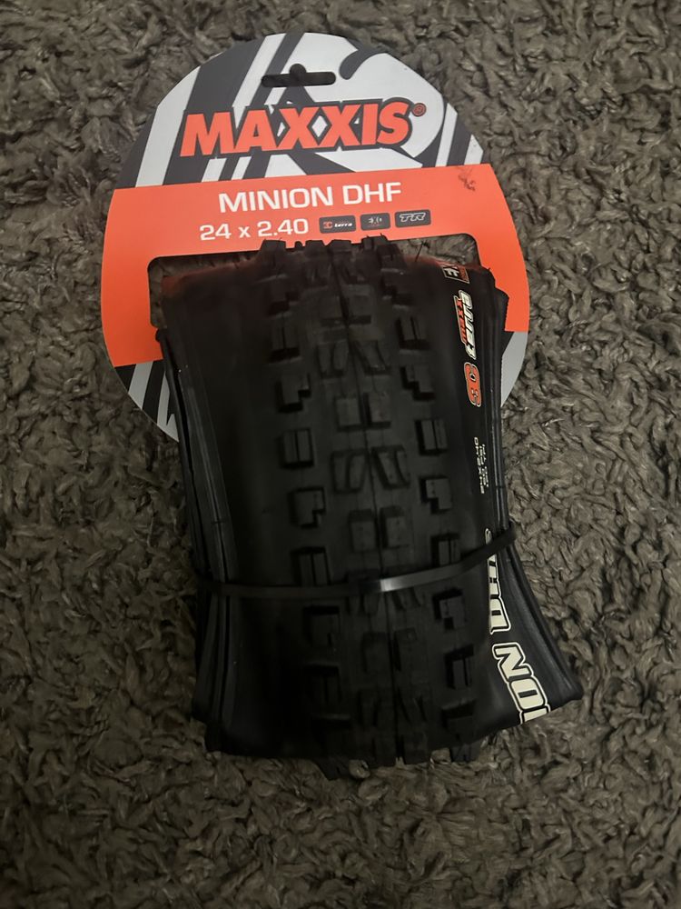 Vand cauciuc maxxis minion dhf 24x2.4