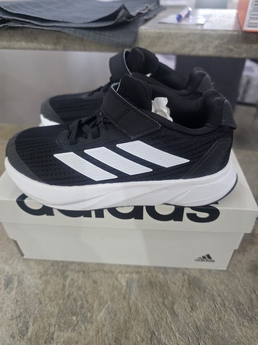 Маратонки adidas