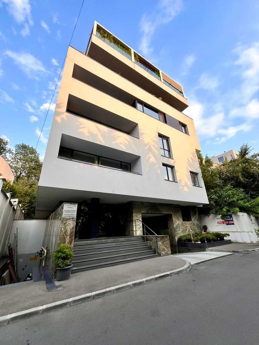 Apartament premium 3 camere de vanzare – Strada Rahmaninov