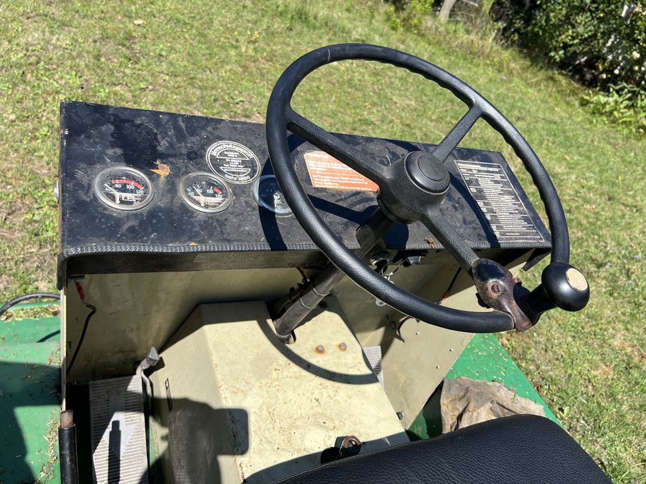 Tractor tuns gazon si iarba profesional Sabo Roberine tractoras