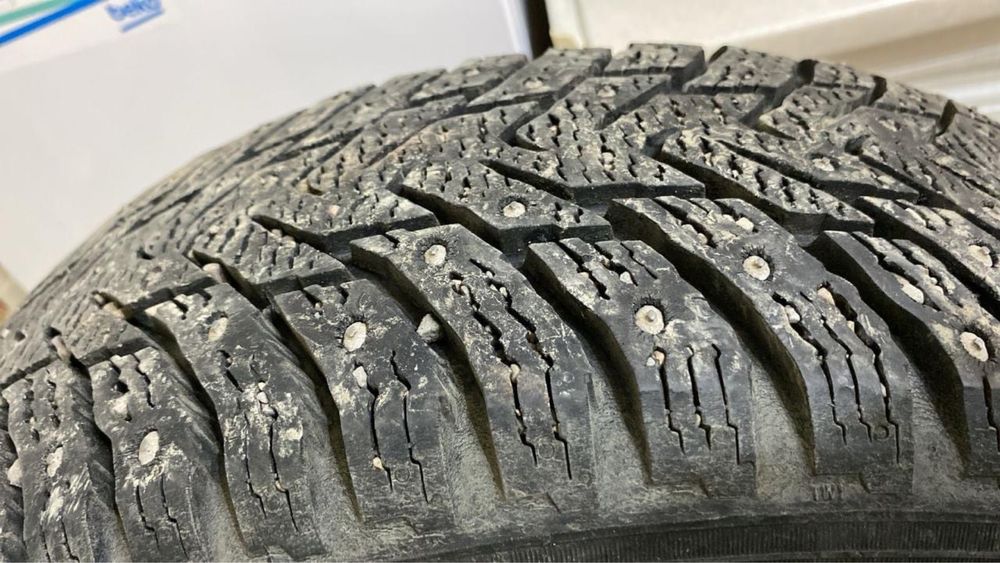 Продам шины 4 комплект