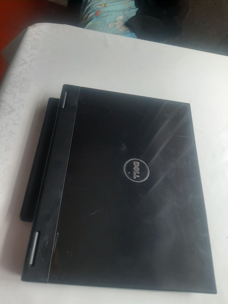 Ноутбук Dell Wostro