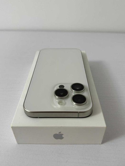 iPhone 15 Pro, 256GB, White Titanium, IMPECABIL