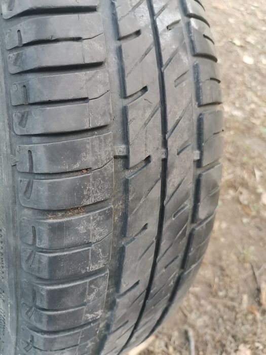 Anvelope vară Debica 175/70 R14 84T cu jante tablă