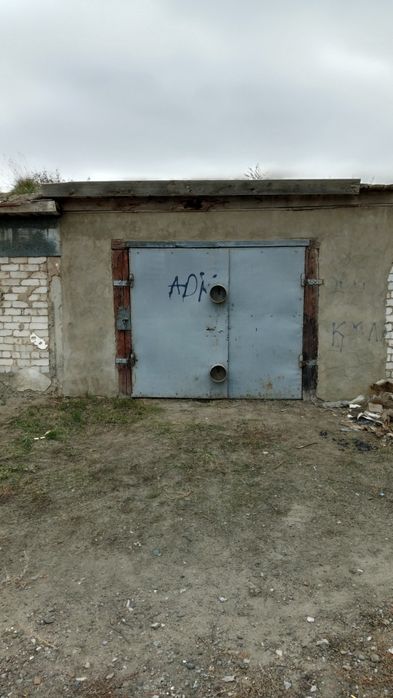 Продам гараж на Юности
