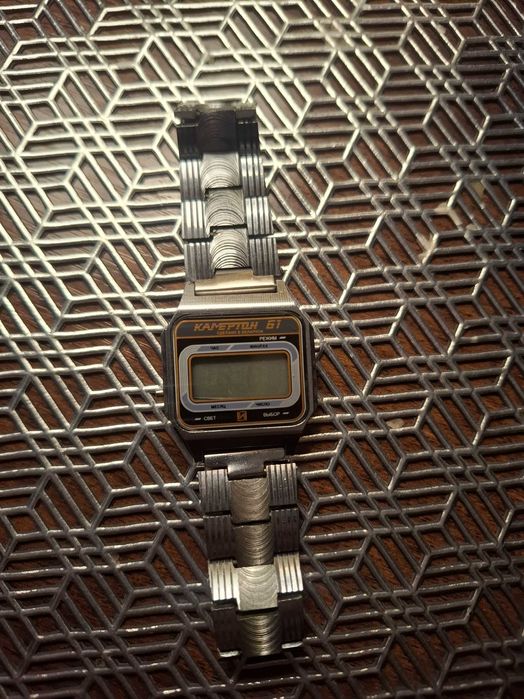 Часы камертон 61