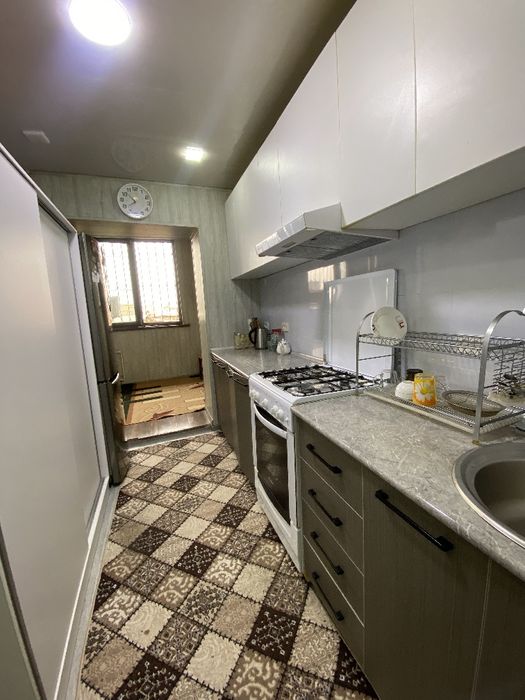 Продается своя  3/3/4 77 серии. Махалля Узбекфильм. Метро Новза.