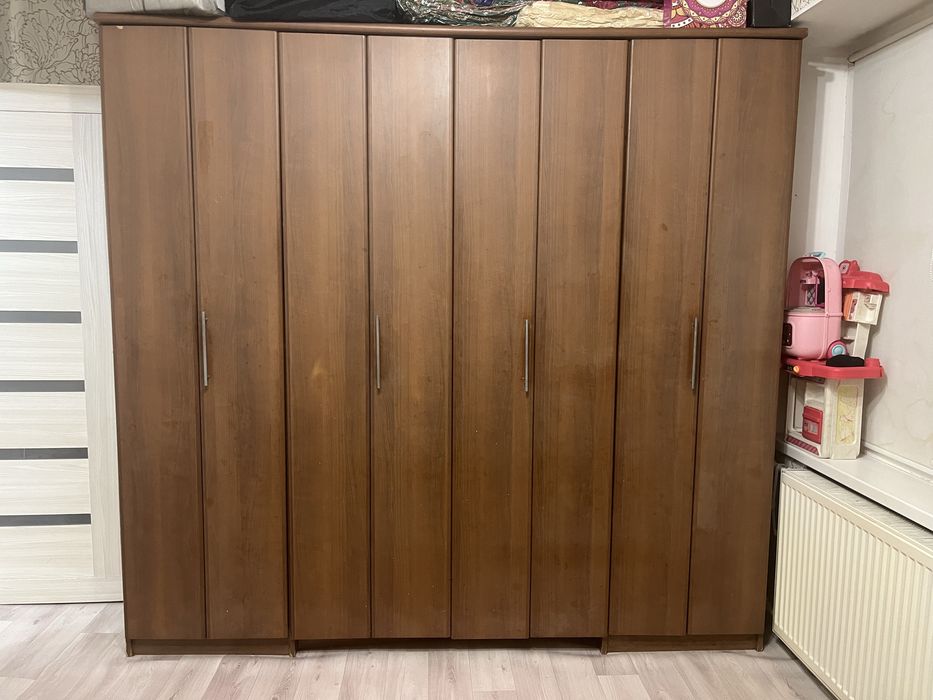 Спальный шкаф, в хорошем  состоянии