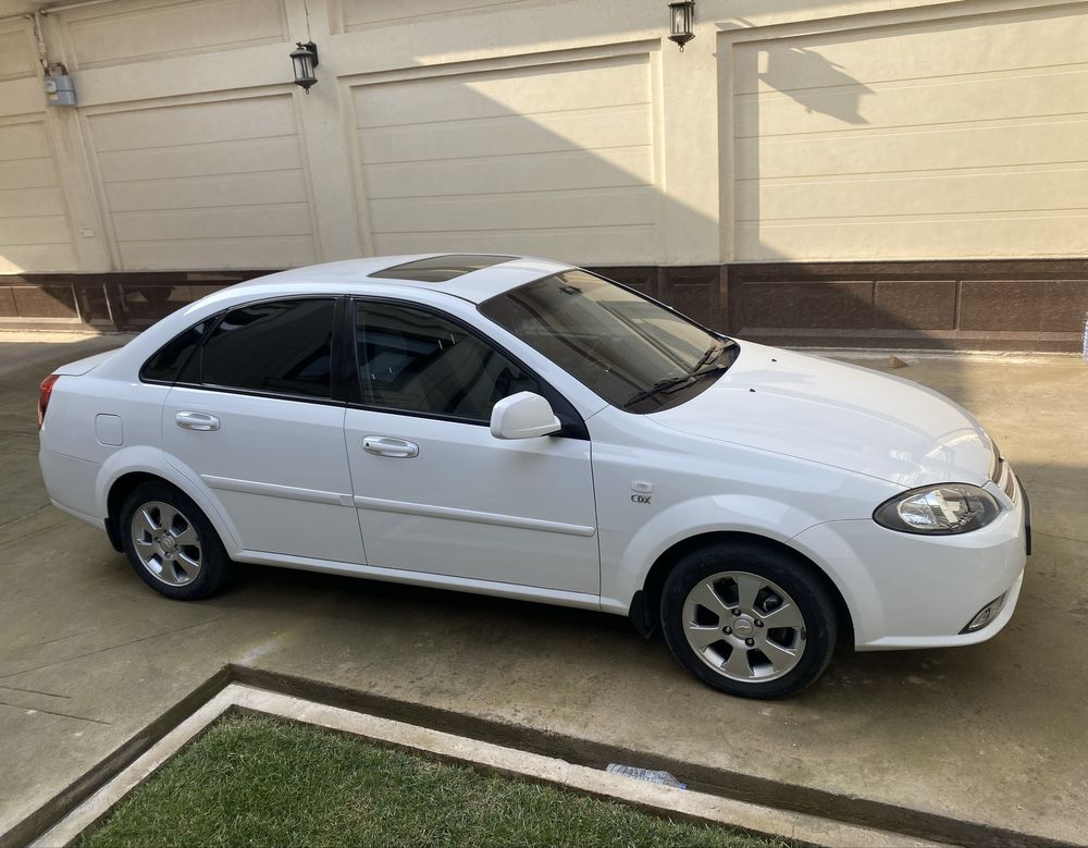 Gentra, chevrolet, 3 poziciya 56km probeg