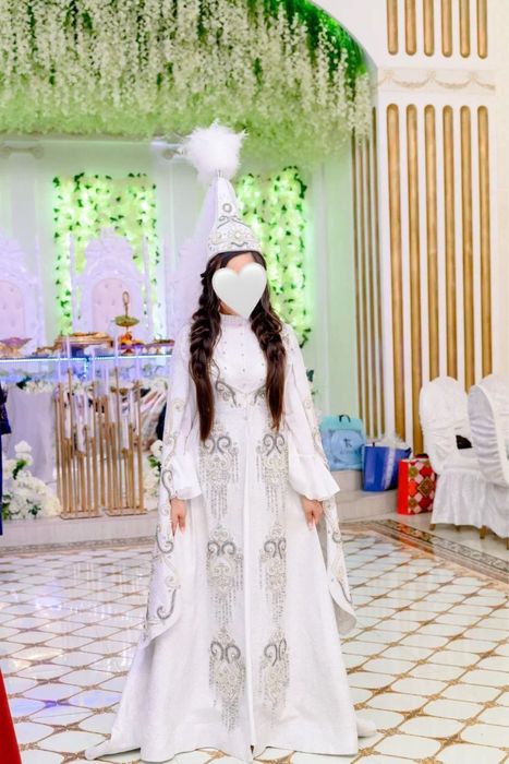 Платье + саукеле кыз узату, казахское