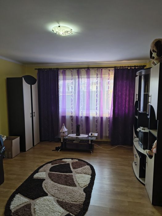 Casă de vânzare !!!