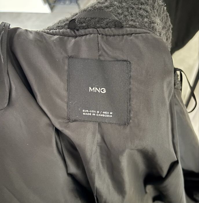 бомбер из MANGO