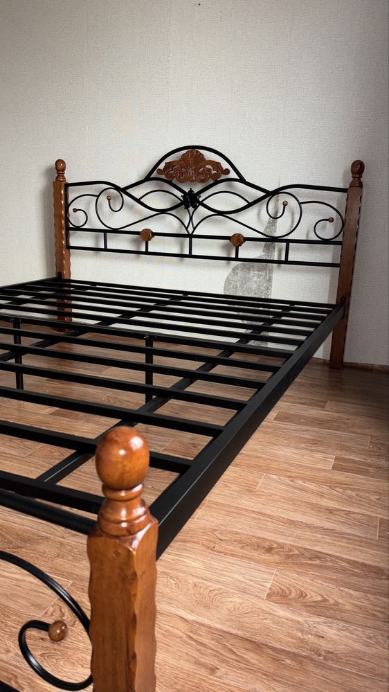 Продаю кровать 160х200