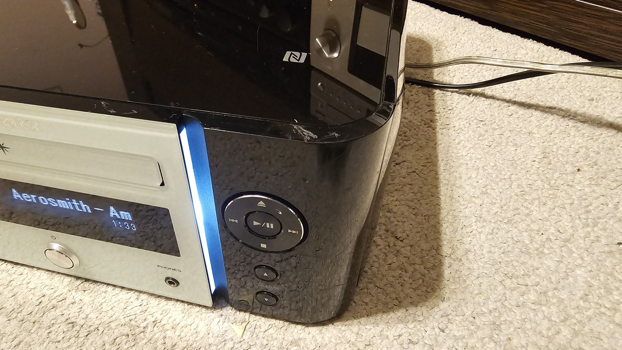 Amplituner Marantz M-CR625, cd, usb, bluetooth,tuner,  telecomanda.