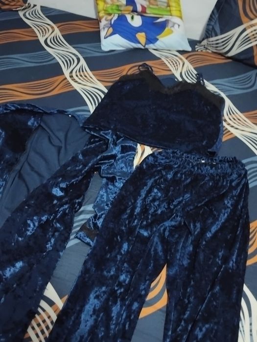 Pijama catifea impecabil