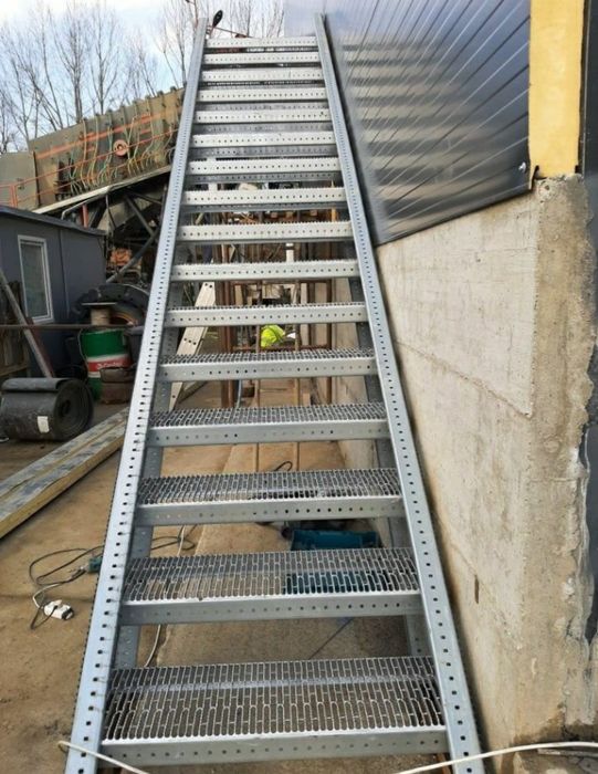 Scara zincată profesionala